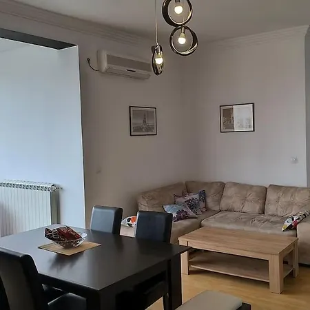 Διαμέρισμα Spacious 3bdr Near Terazije & Bw *