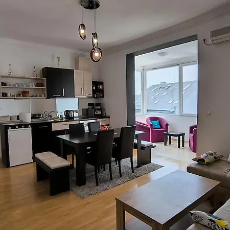 Apartament Spacious 3bdr Near Terazije & Bw Belgrad
