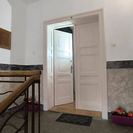 Spacious 3bdr Near Terazije & Bw Daire Belgrad